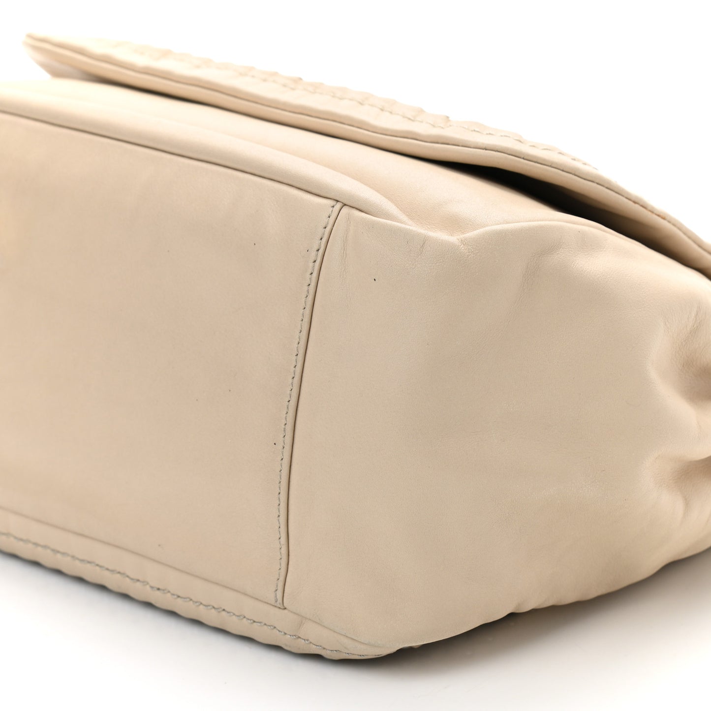 Smooth Calfskin Luxe Ligne Flap Light Beige