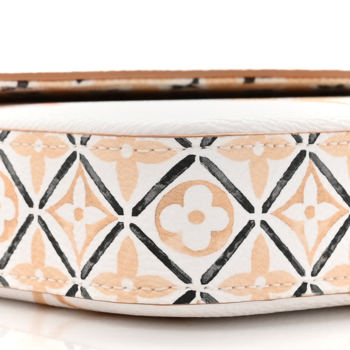 Monogram Giant By The Pool 2.0 Felicie Pochette Chain Wallet Beige