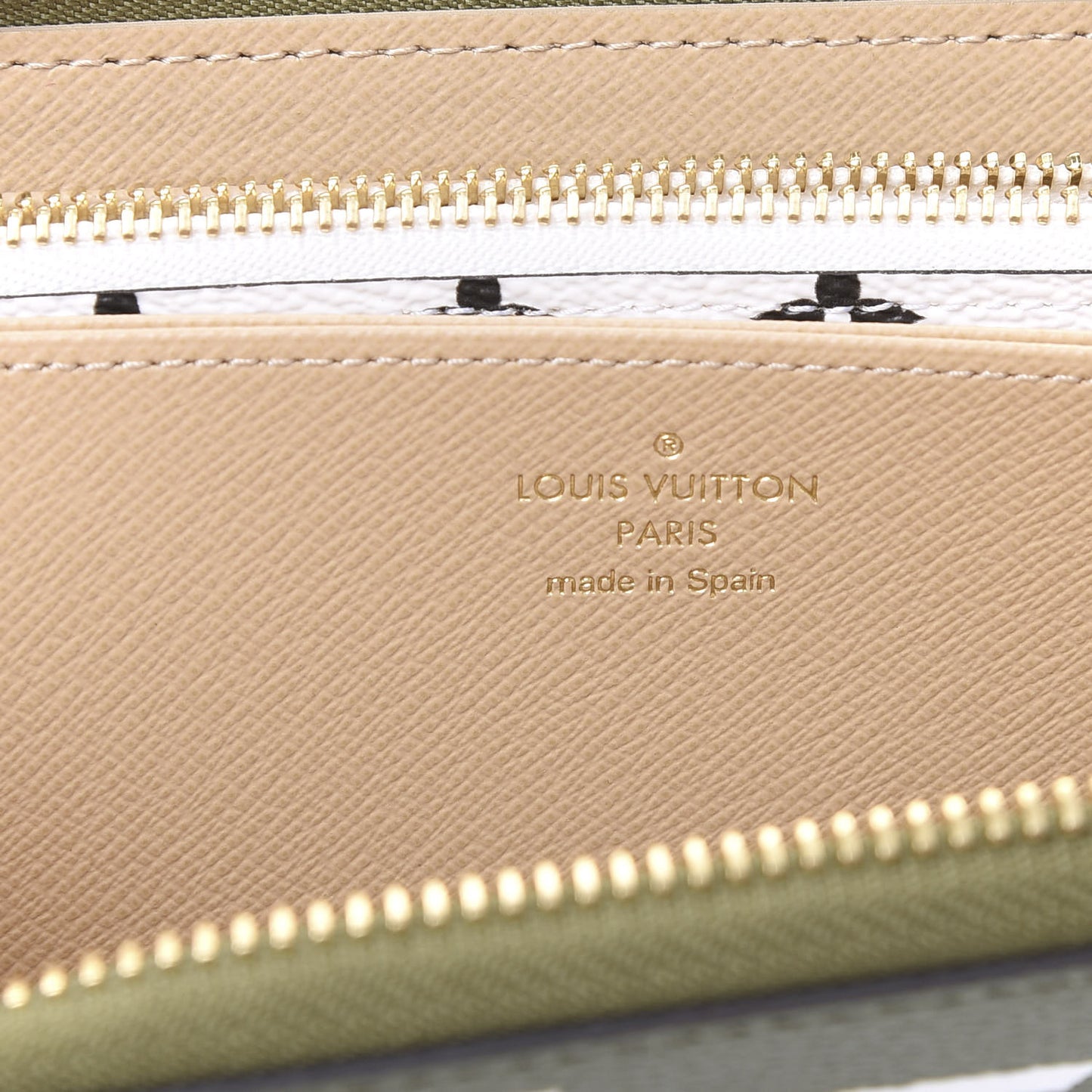 Monogram Giant Zippy Wallet Kaki White