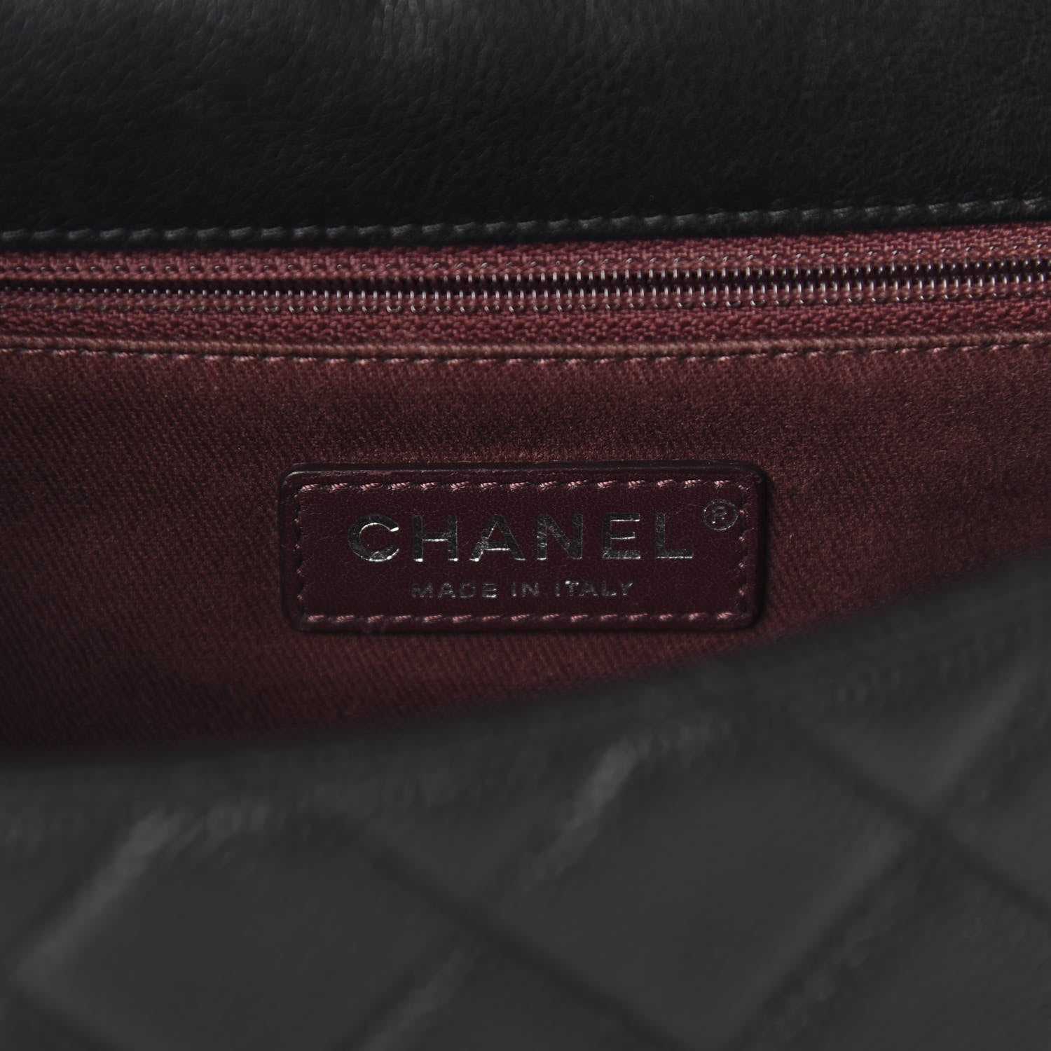 Chanel Caviar Iridescent Calfskin Quilted Medium Daily Carry Messenger Black 8 of 12