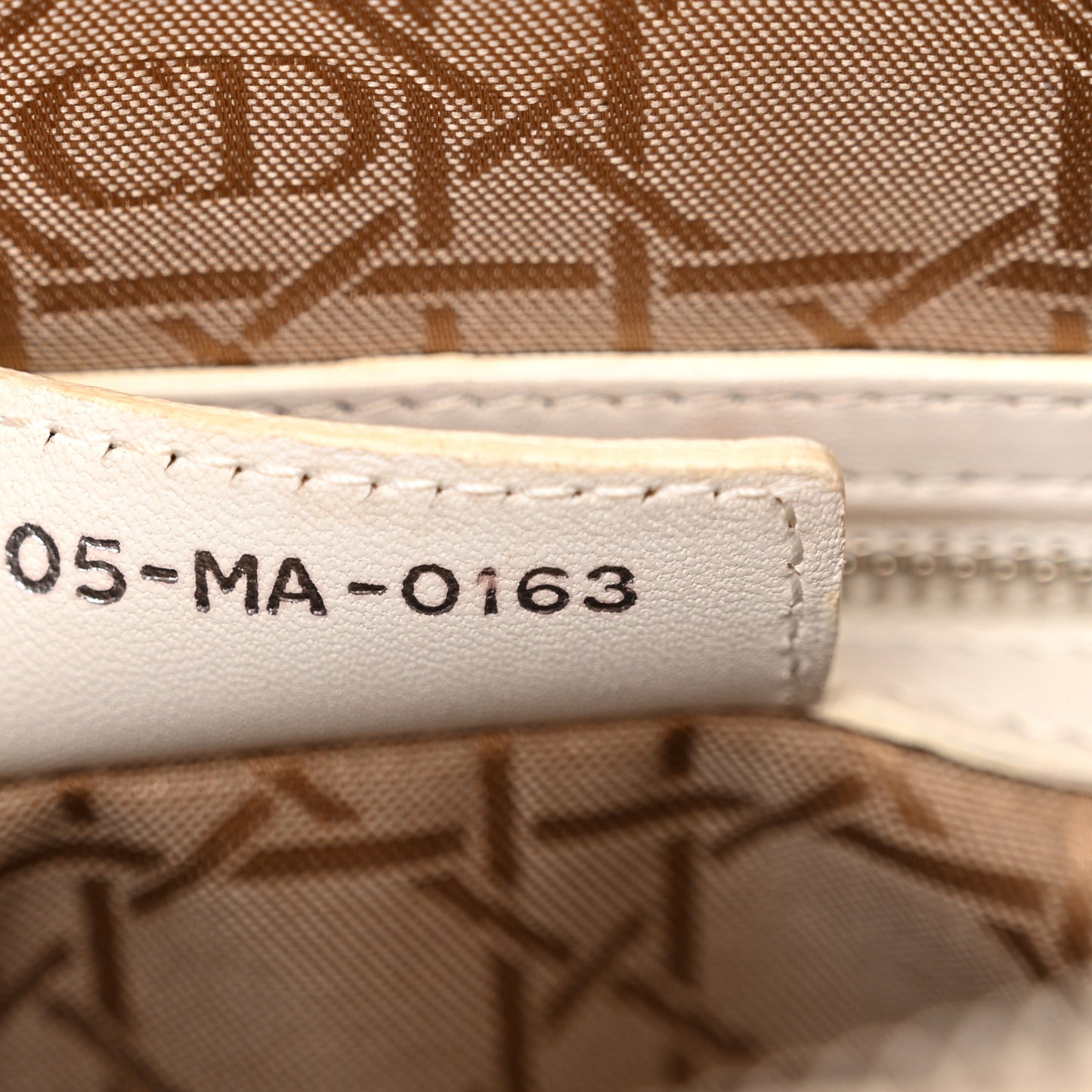 Lambskin Cannage Large Lady Dior White