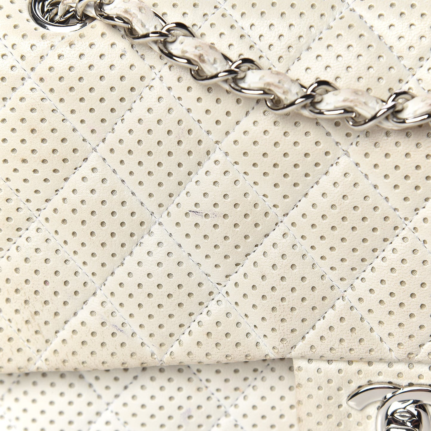 Lambskin Perforated Medium Double Flap White