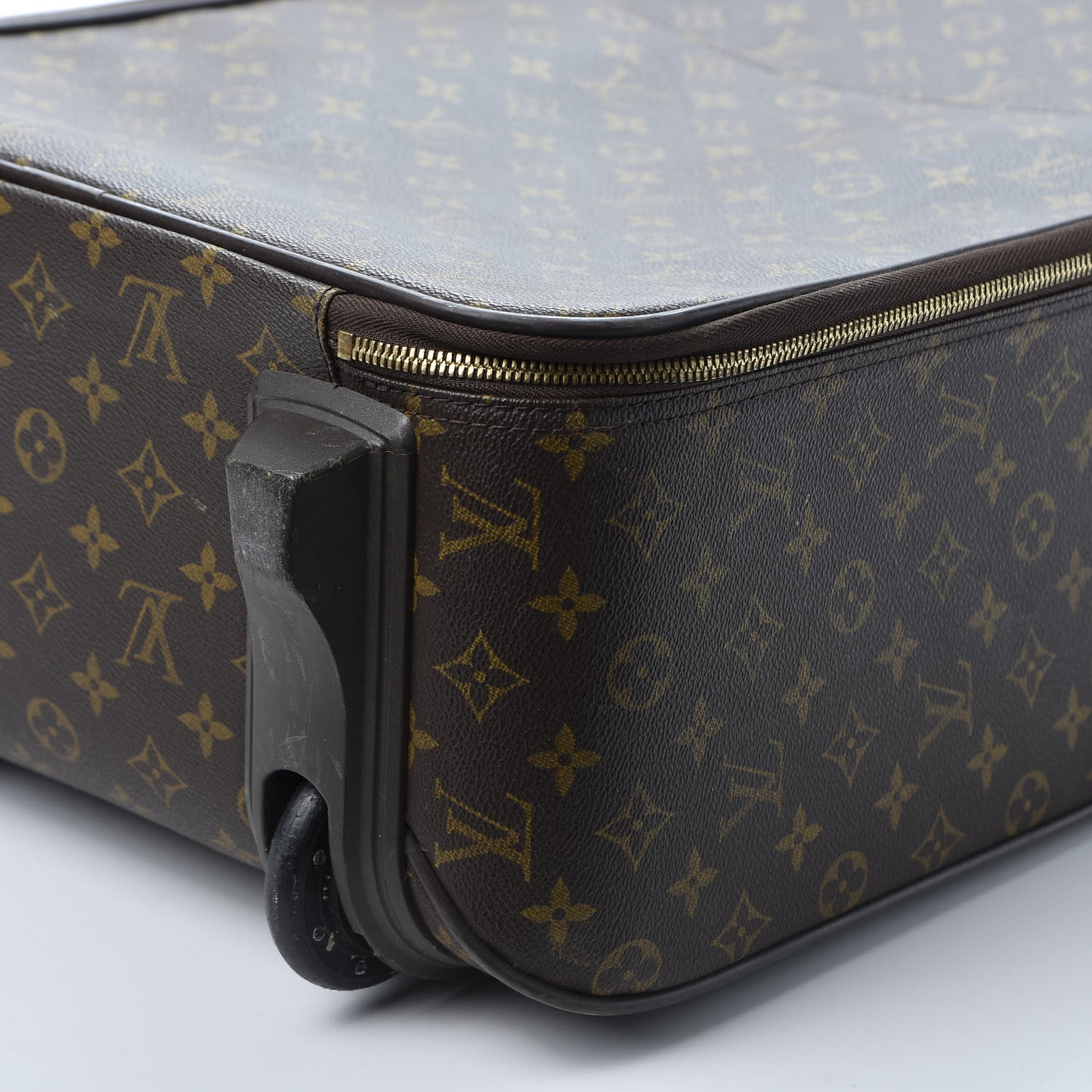 Monogram Pegase 45