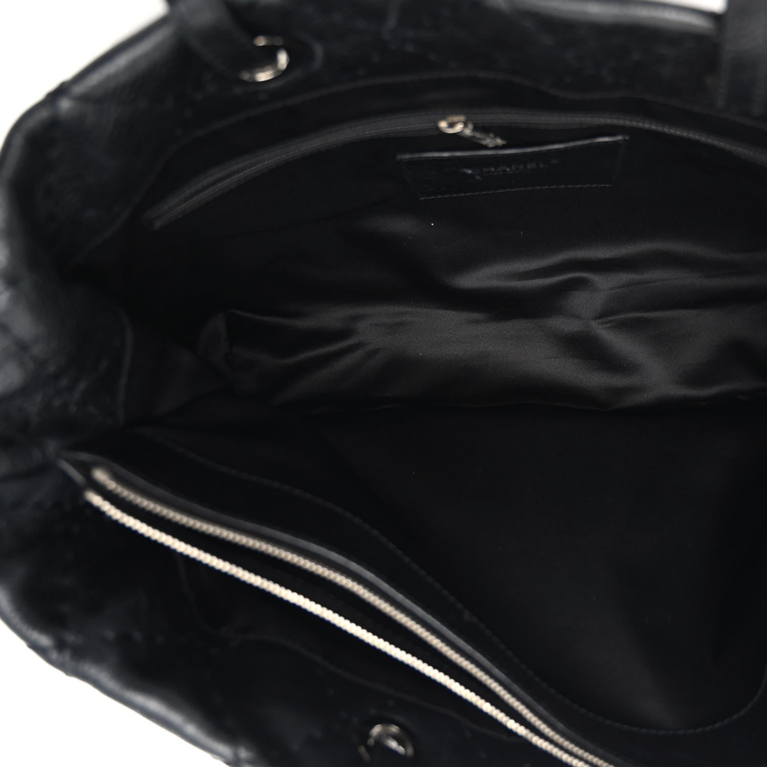 Chanel Glazed Calfskin Large On The Road Tote Black 6 of 10