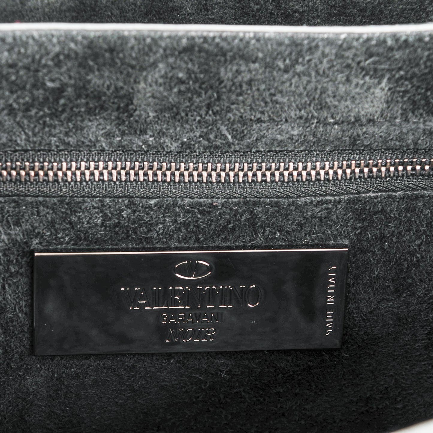 Pebbled Calfskin Onyx Medium Rockstud Rolling Flap Saddle Bag Black