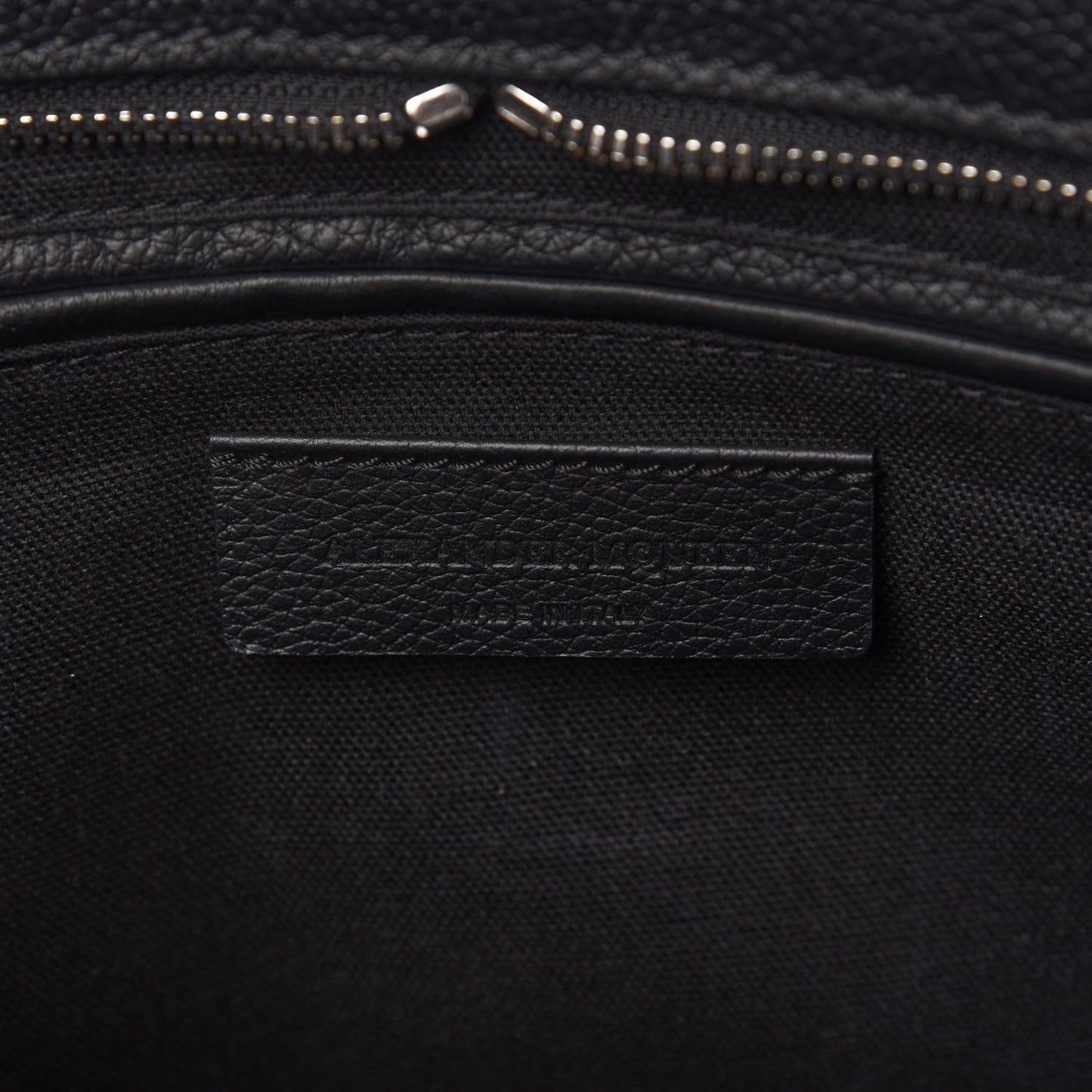 Pebbled Calfskin Small Skull Padlock Zip Around Tote Black
