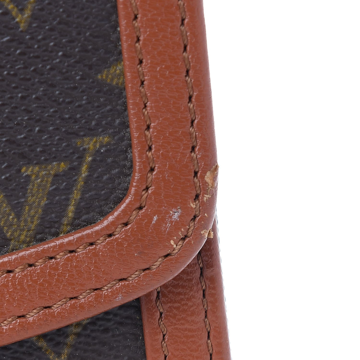 Louis Vuitton Monogram Pochette Dame 29 9 of 9