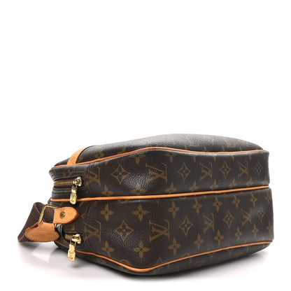 Louis Vuitton Monogram Reporter PM 4 of 10