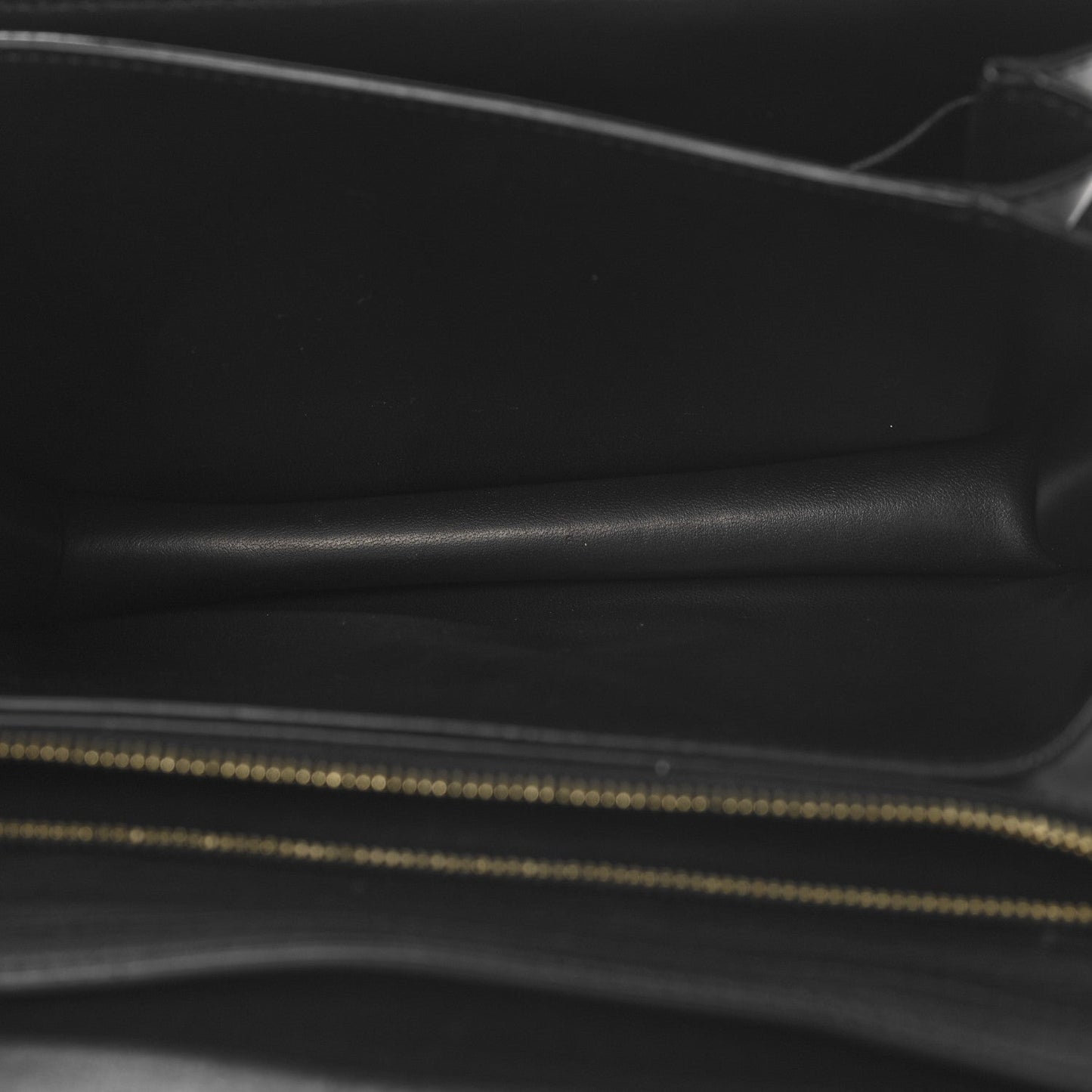Box Calfskin Medium Classic Box Flap Bag Black