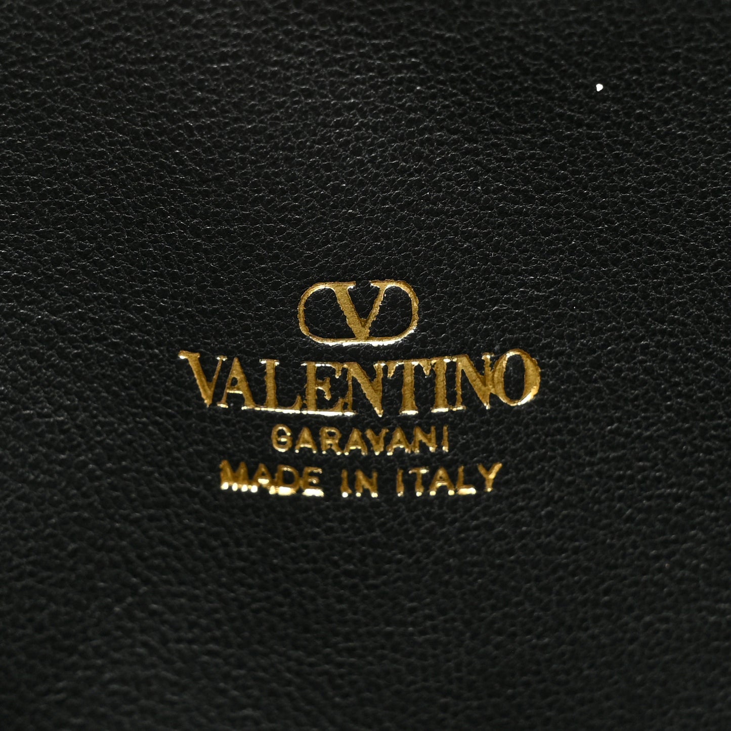 Raffia VLogo Wallet on Chain Gold