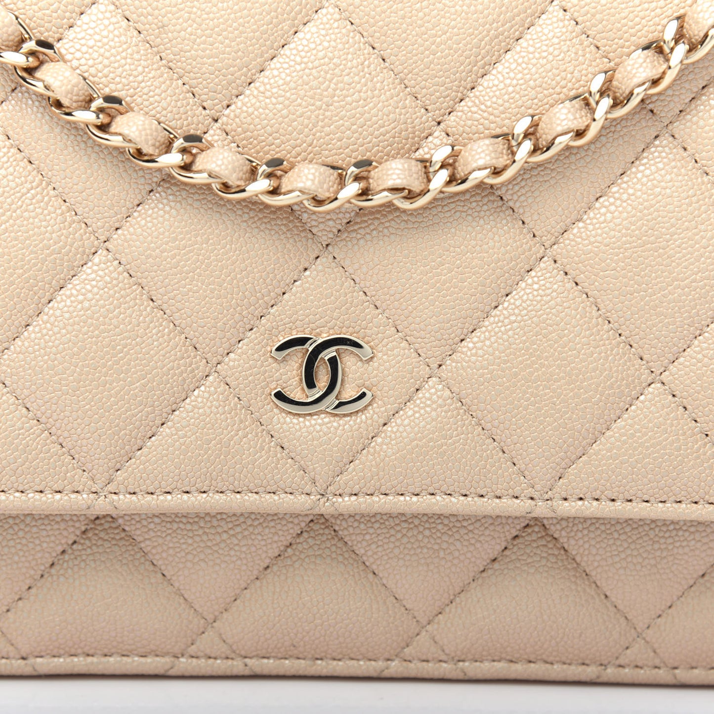 Iridescent Caviar Quilted Wallet On Chain WOC Beige