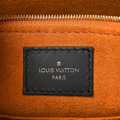 Louis Vuitton Empreinte Monogram Giant Onthego MM Black 6 of 8