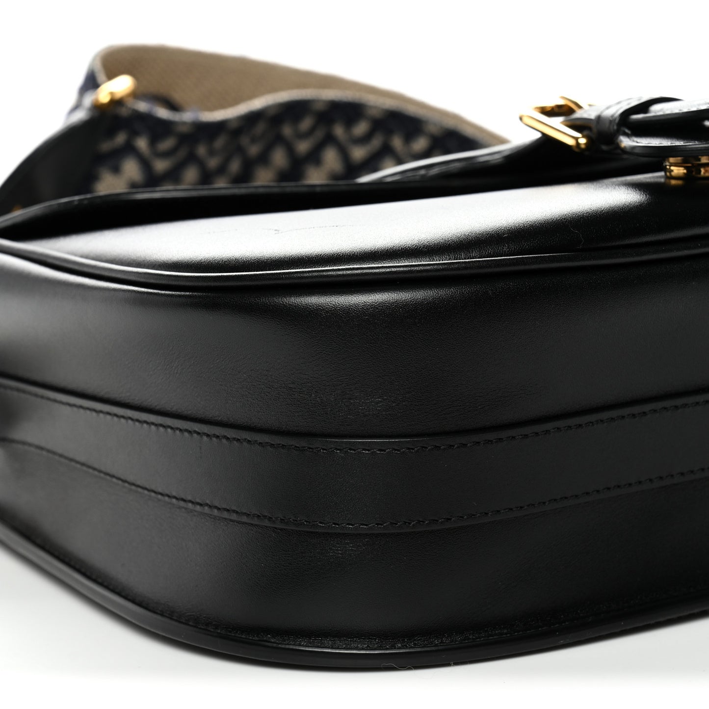 Box Calfskin Large Bobby Flap Black