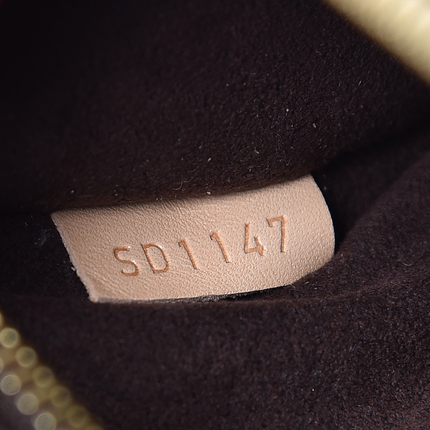 Louis Vuitton Monogram Pochette Metis 8 of 8