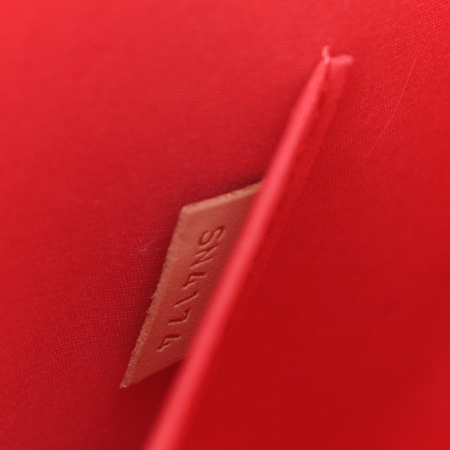 Louis Vuitton Vernis Alma PM Rose Litchi 7 of 10