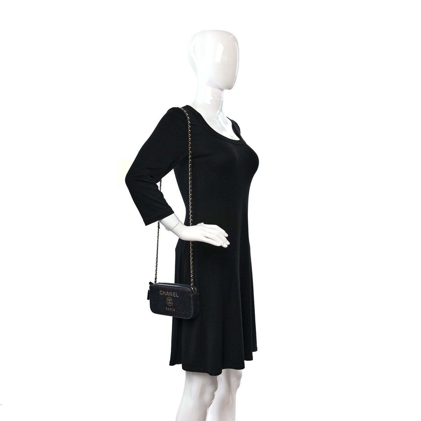 Canvas Small Deauville Clutch With Chain Black