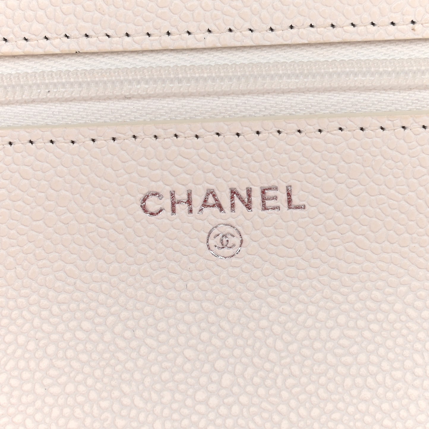 Caviar Quilted Wallet On Chain WOC White