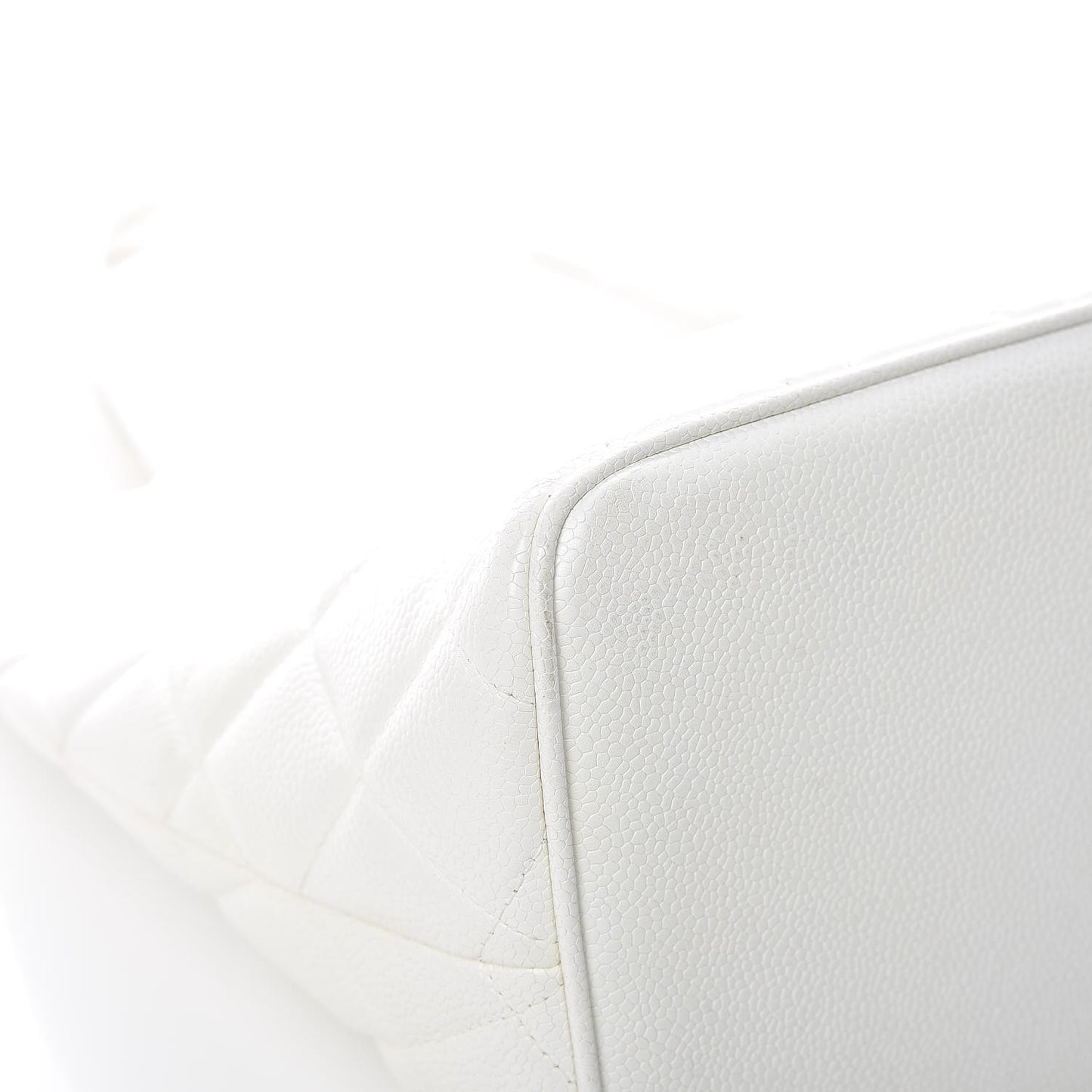 Caviar Quilted Medallion Tote White