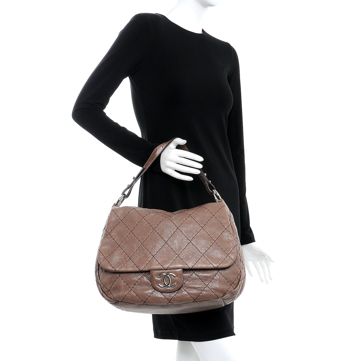 Glazed Calfskin Stitched XL On The Road Flap Brown