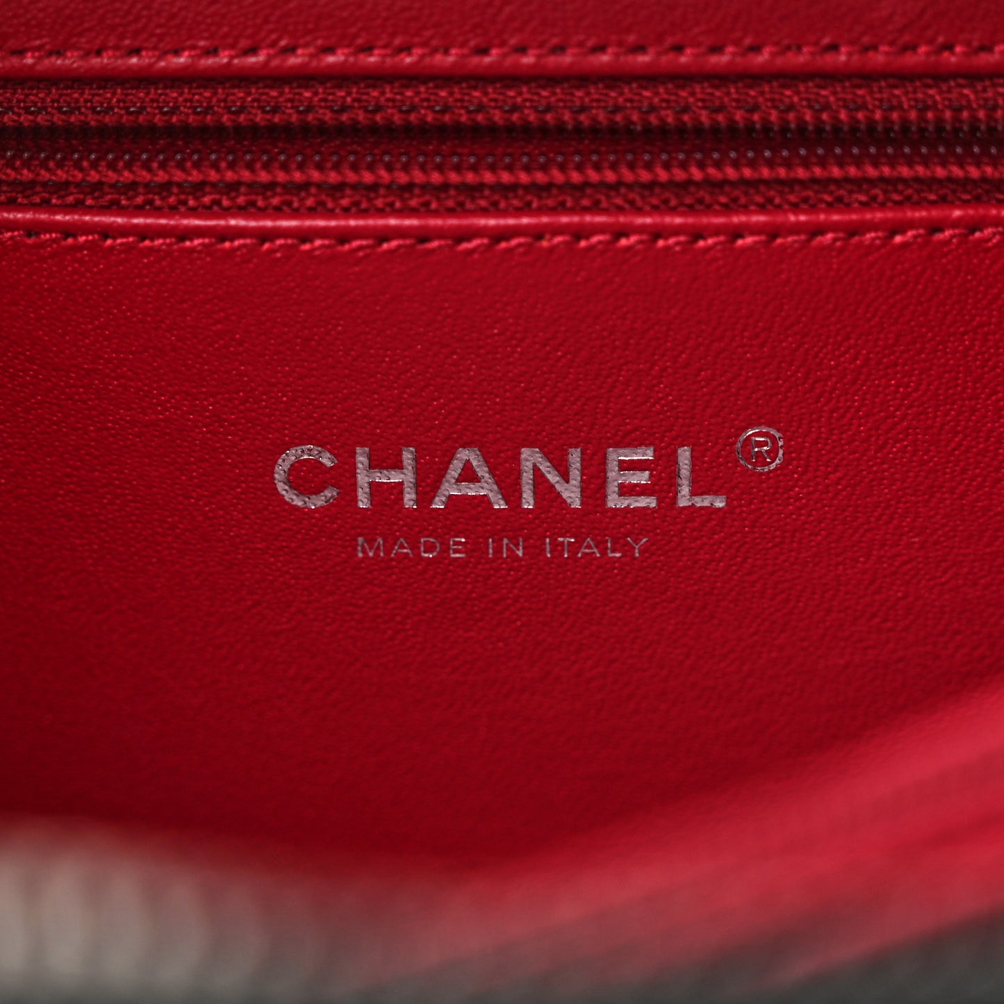 Caviar Quilted Striped Medium CC Filigree Vanity Case Black White