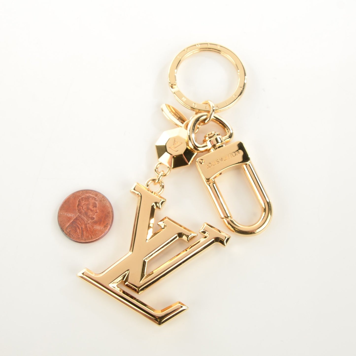 LV Facettes Key Holder Gold