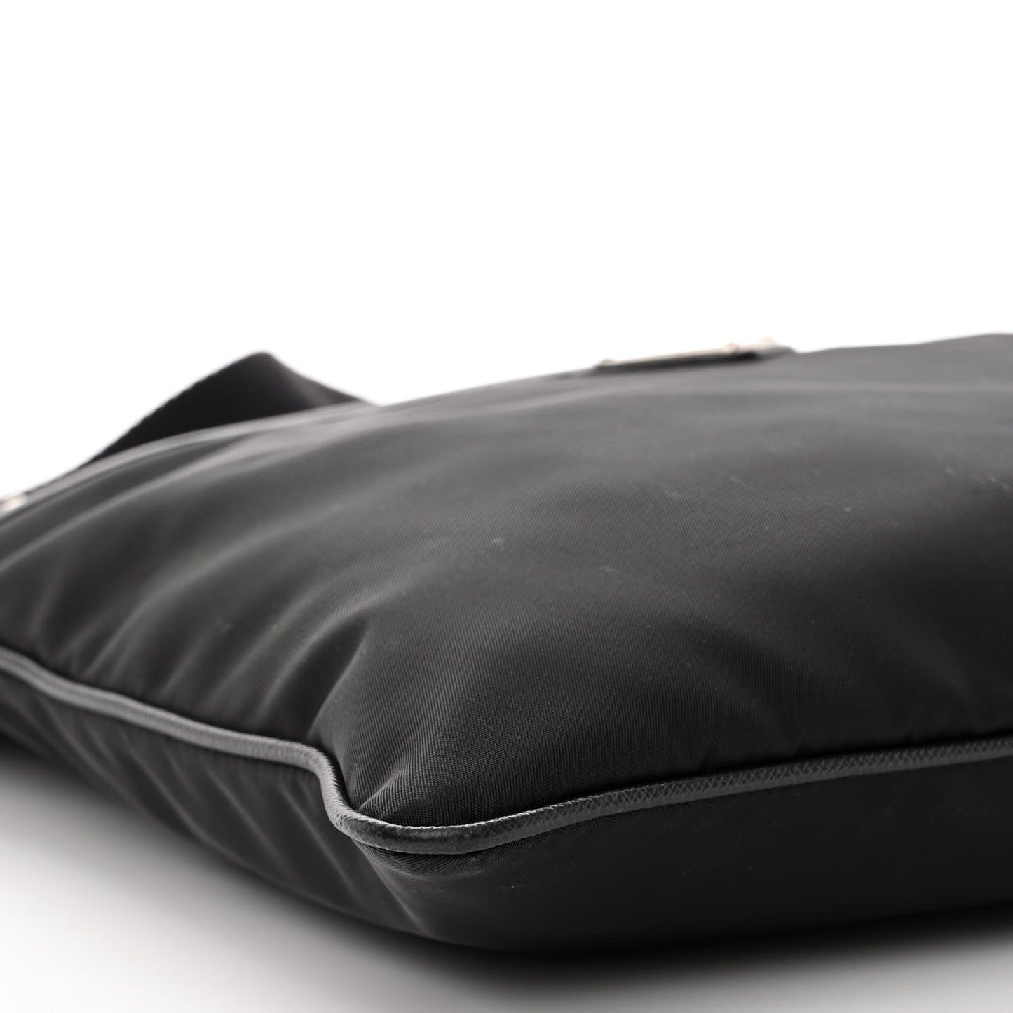 Tessuto Nylon Saffiano Flat Messenger Bag Black