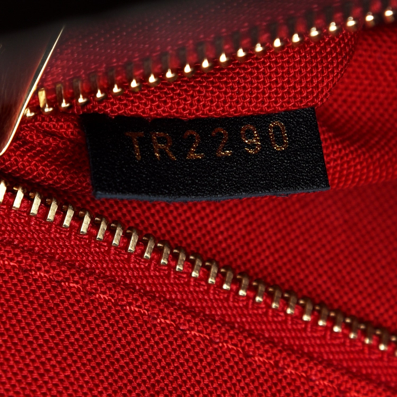 Louis Vuitton Reverse Monogram Giant Onthego MM 9 of 13