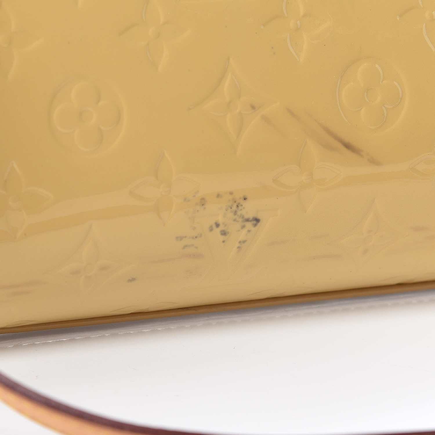 Louis Vuitton Vernis Brea MM Dune 12 of 22
