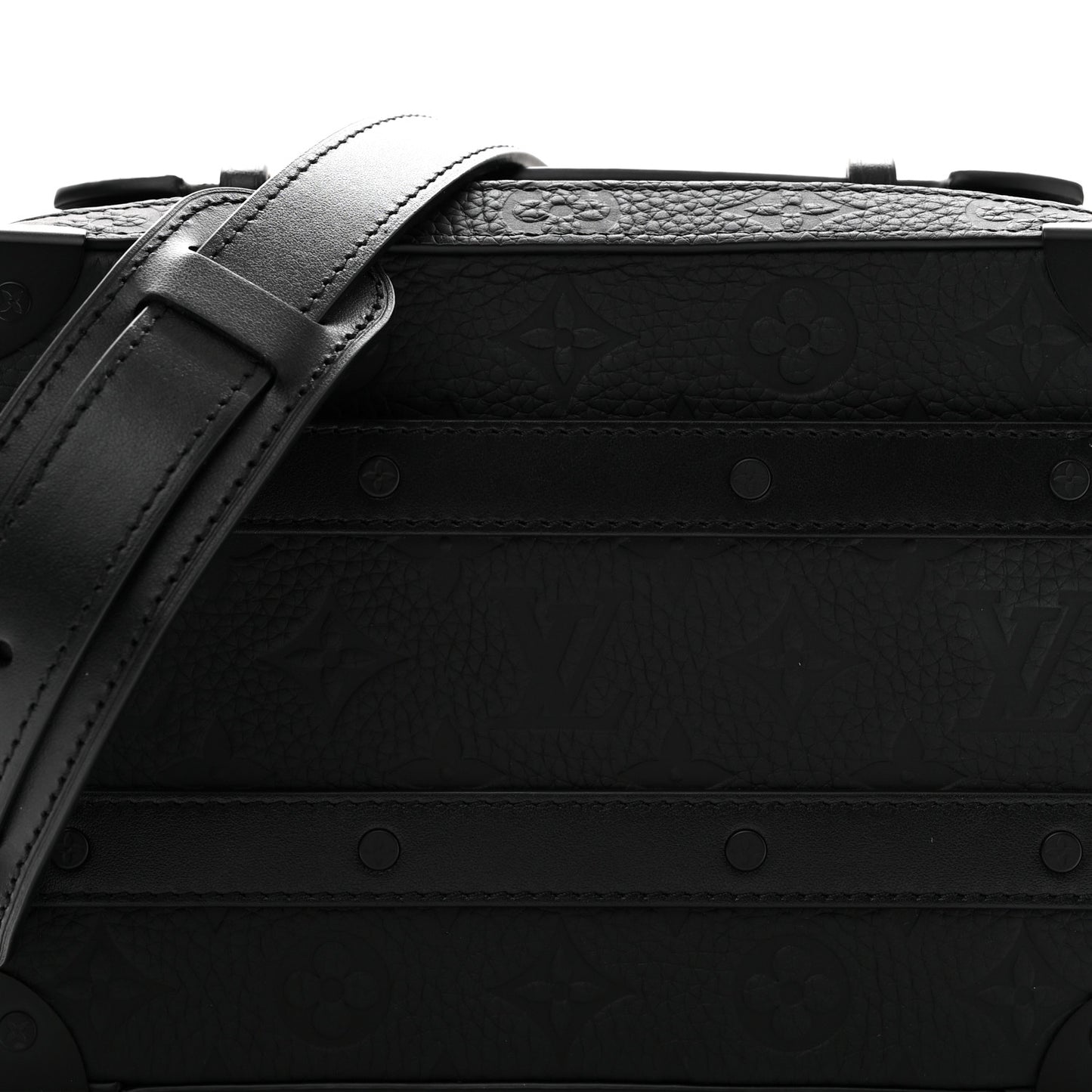 Taurillon Monogram Soft Trunk Black