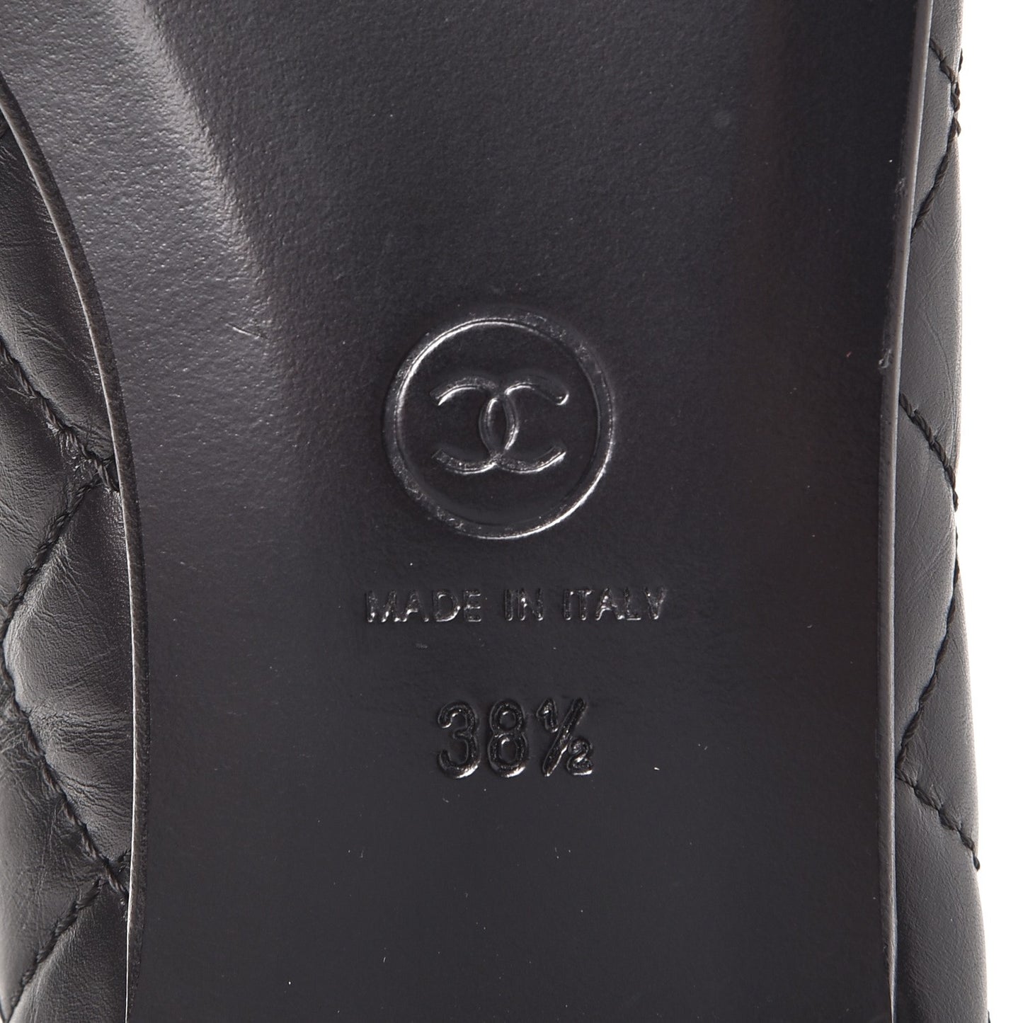 Aged Calfskin Quilted Cap Toe Ballerina Flats 38.5 Black