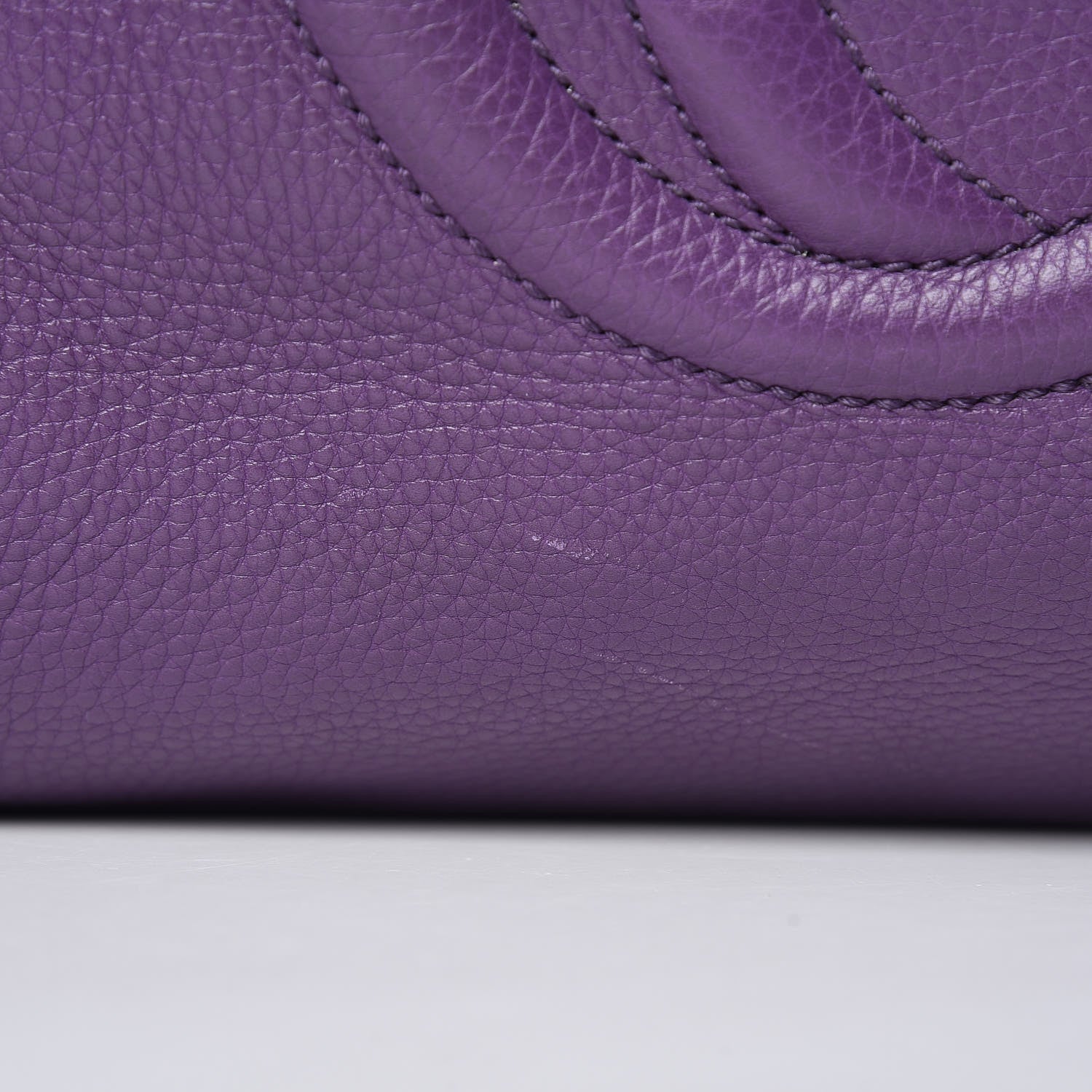 Gucci Pebbled Calfskin Large Soho Shoulder Bag Shine Purple 14 of 16