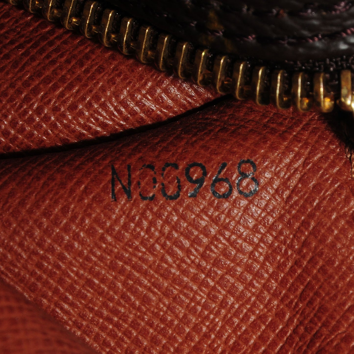 Monogram Papillon 30