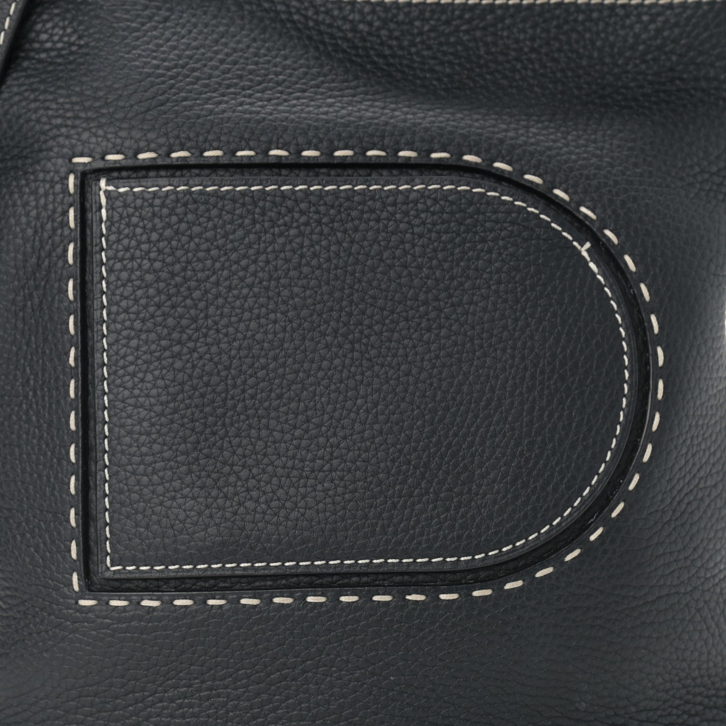 Taurillon Le Pin Shoulder Bag Black