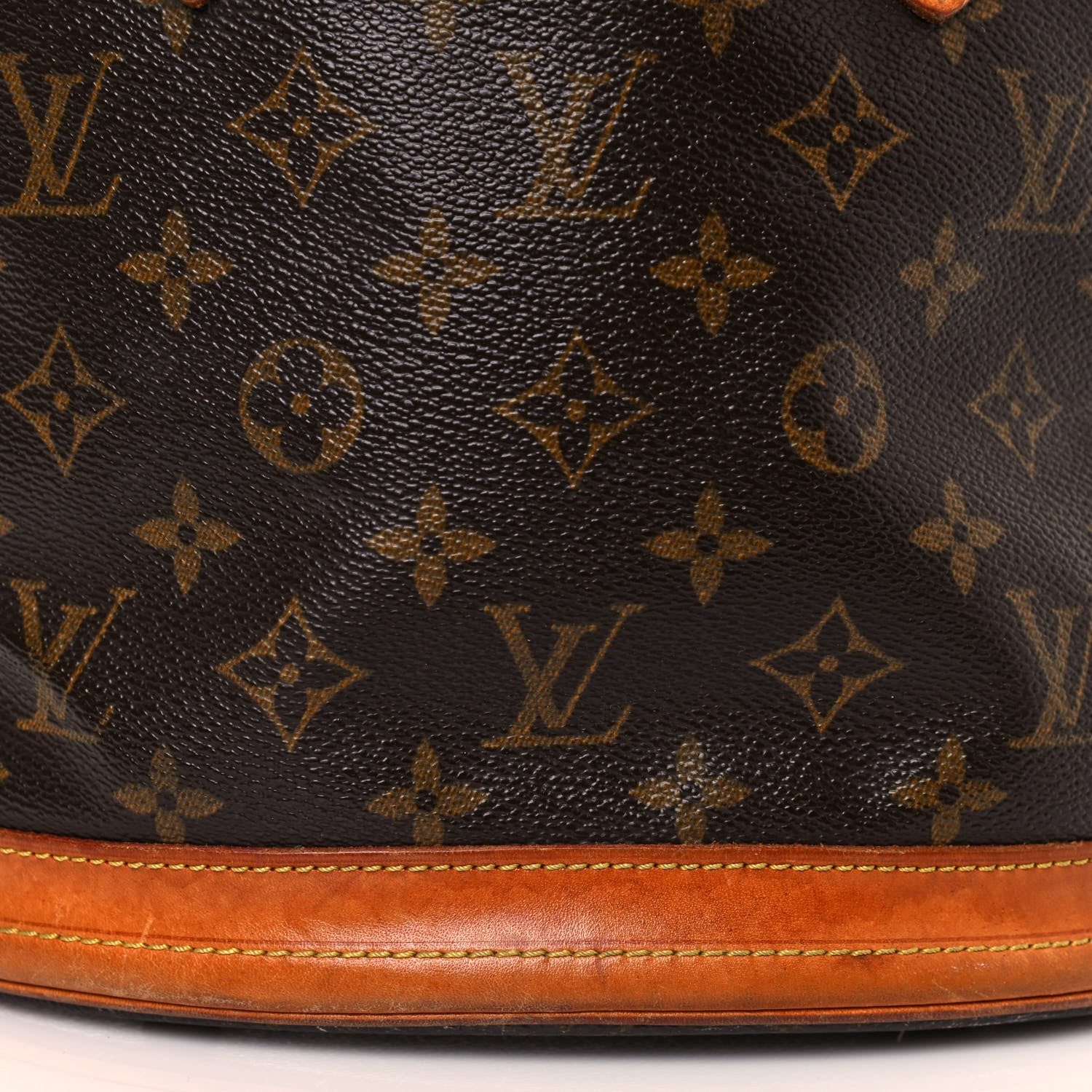 Louis Vuitton Monogram Petit Bucket 23 19 of 20