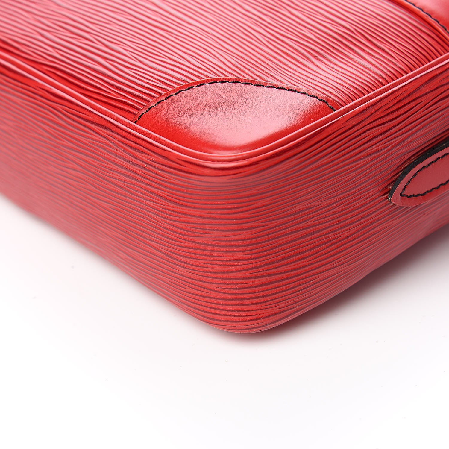 Louis Vuitton Epi Trocadero 24 Castillan Red 11 of 12