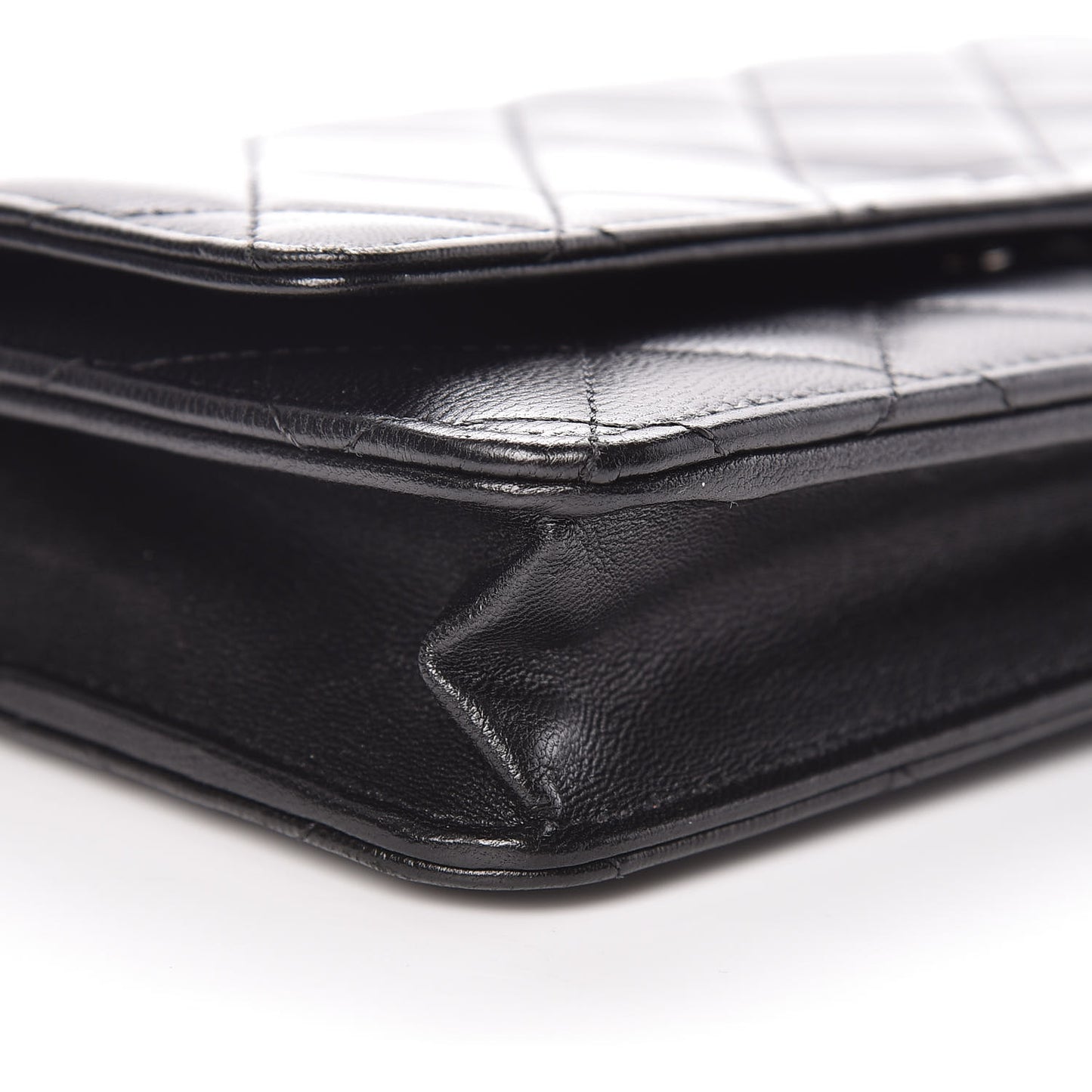 Lambskin Quilted Wallet On Chain WOC Black