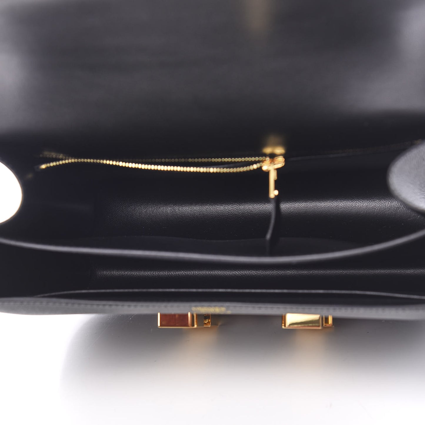 Epsom Constance 24 Black