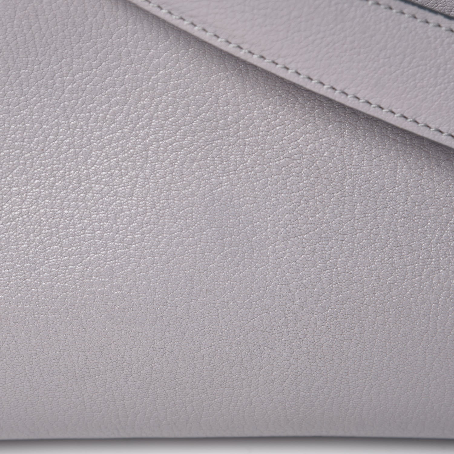 Givenchy Sugar Goatskin Medium Antigona Pearl Grey 36 of 49