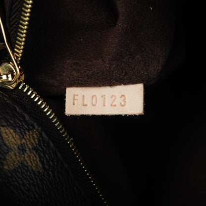 Louis Vuitton Monogram Metis 7 of 7