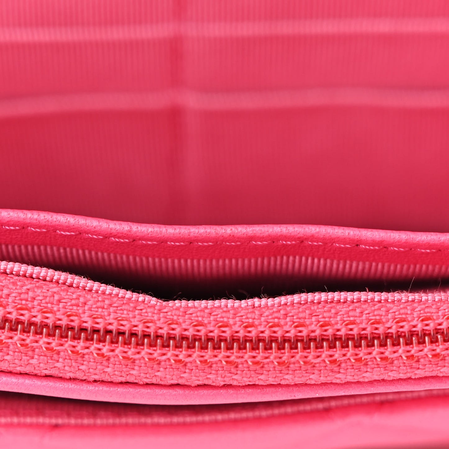 Lambskin Quilted Wallet On Chain WOC Fuchsia