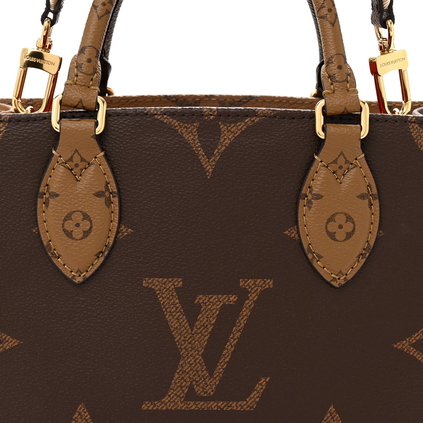 Reverse Monogram Giant Onthego PM