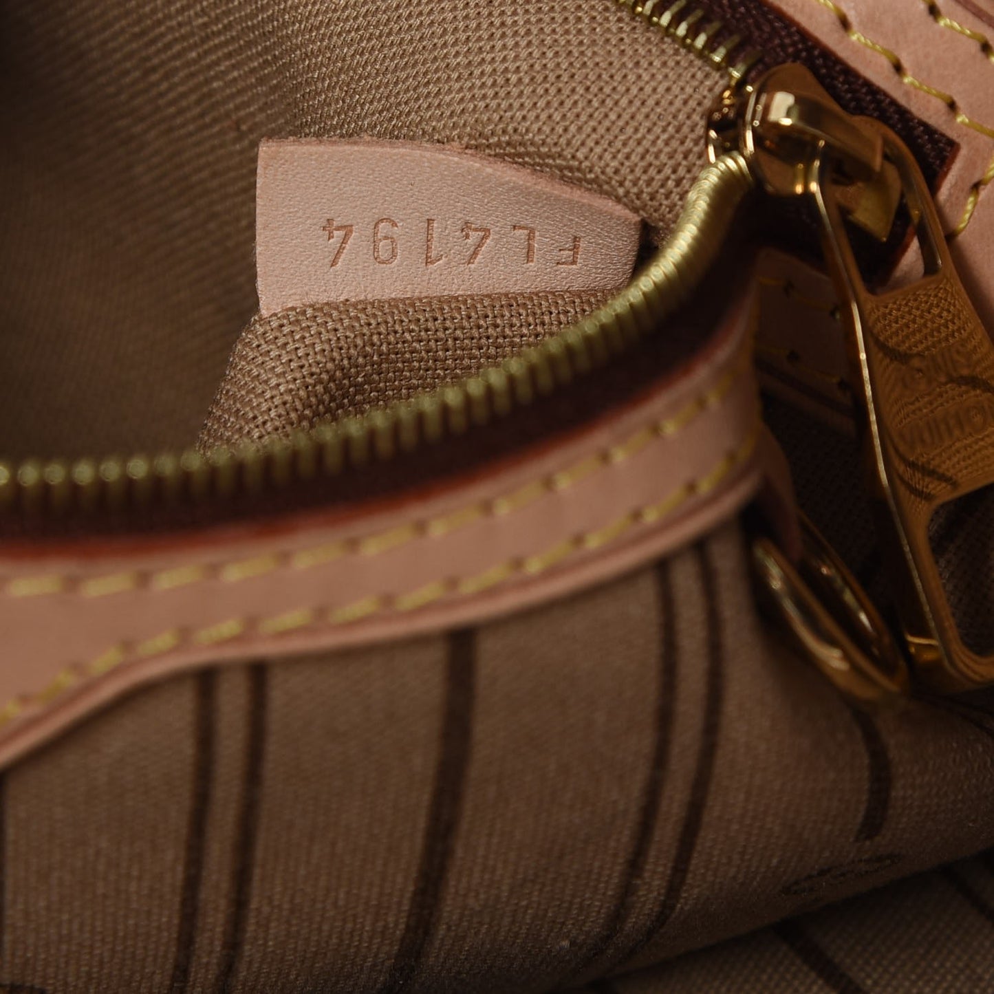 Monogram Delightful MM