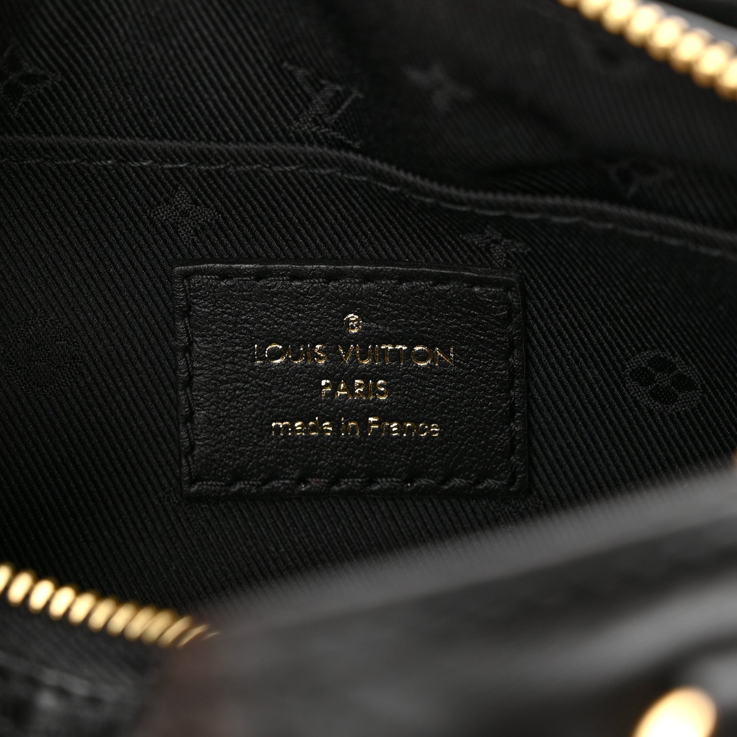 Calfskin Bubblegram Papillon BB Black