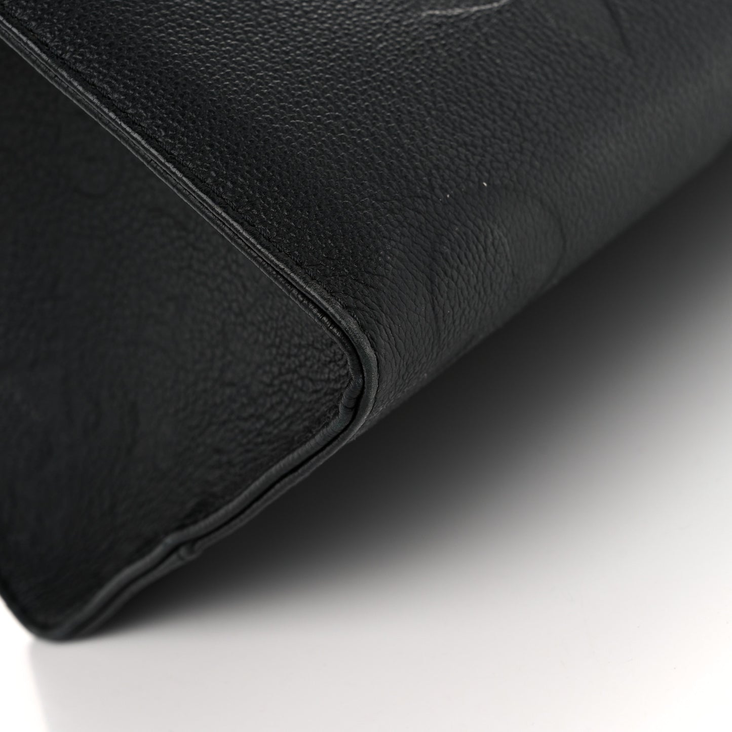 Empreinte Monogram Giant OnTheGo MM Black