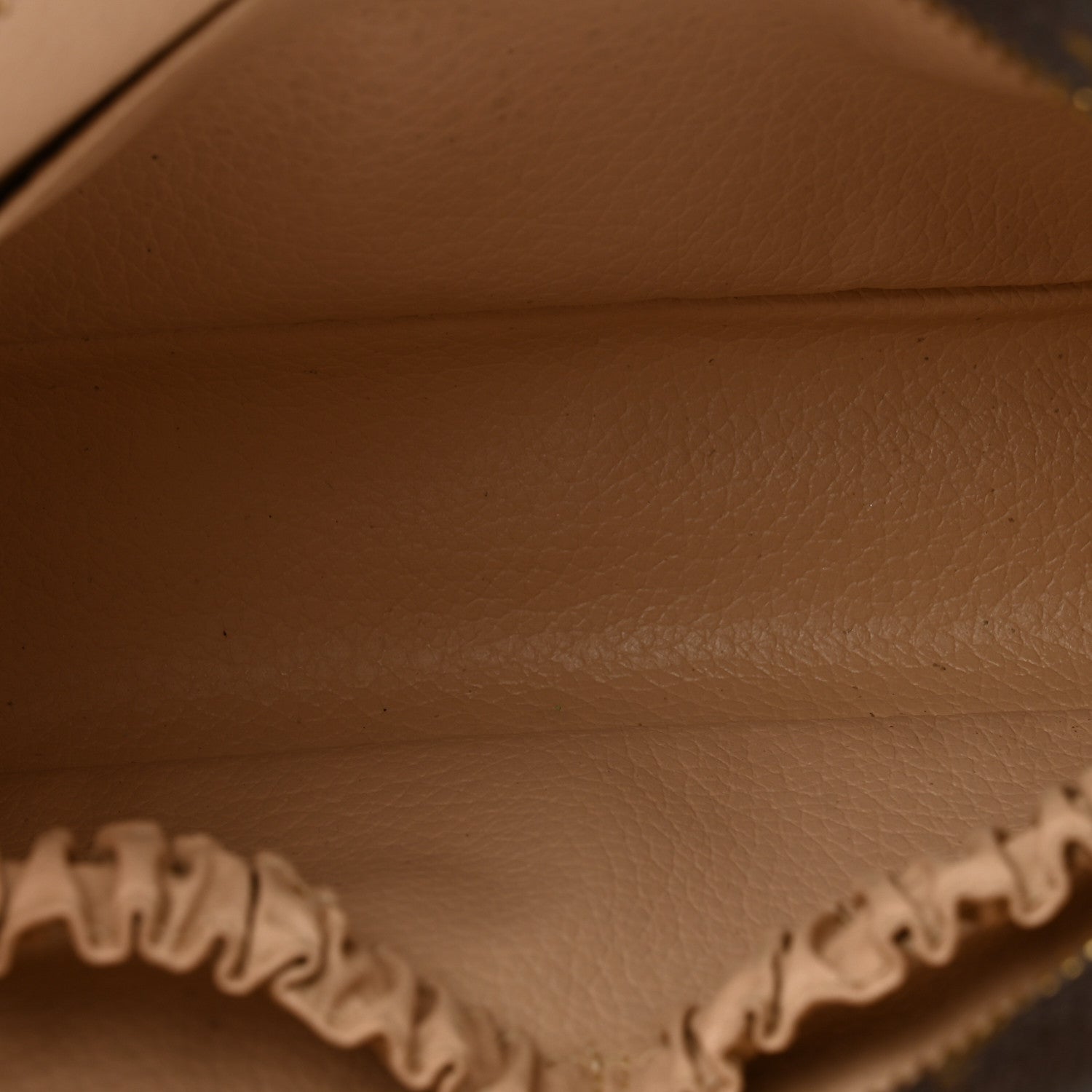 Louis Vuitton Monogram Trousse Toilette 19 5 of 9