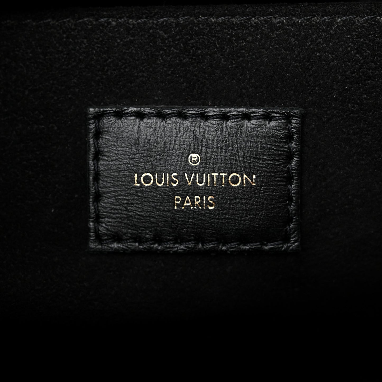 Reverse Monogram Pochette Metis