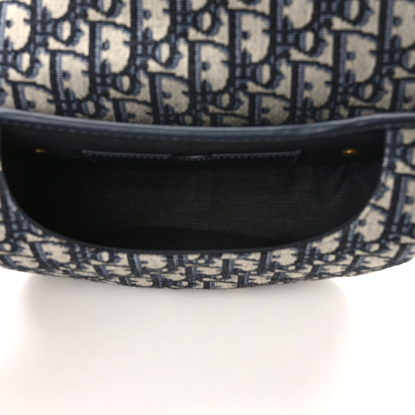 Oblique Medium Bobby Flap Blue