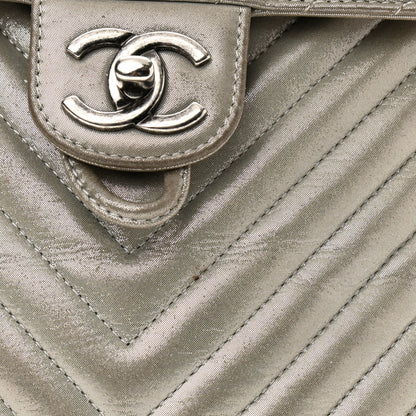 Chanel Iridescent Calfskin Chevron Quilted Large Urban Spirit Backpack Silver 16 of 24