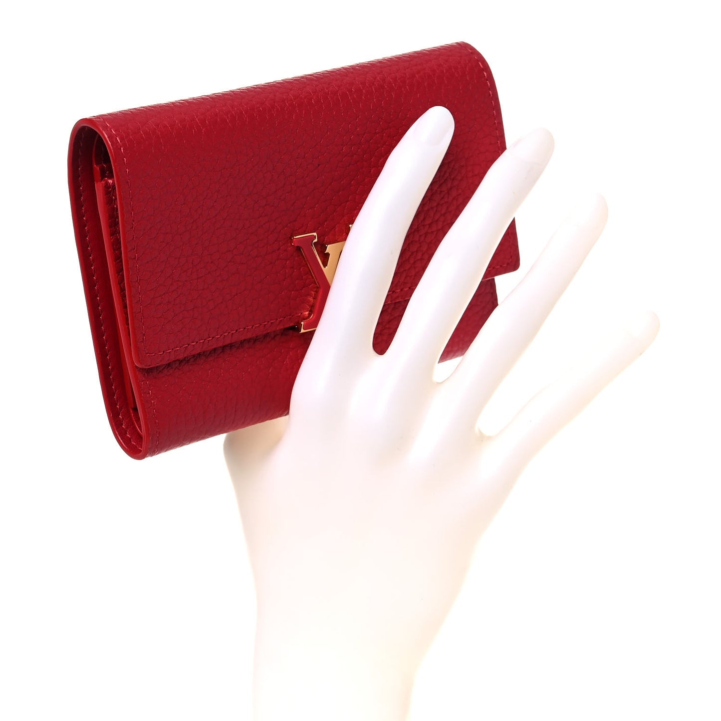 Taurillon Capucines Compact Wallet Rubis