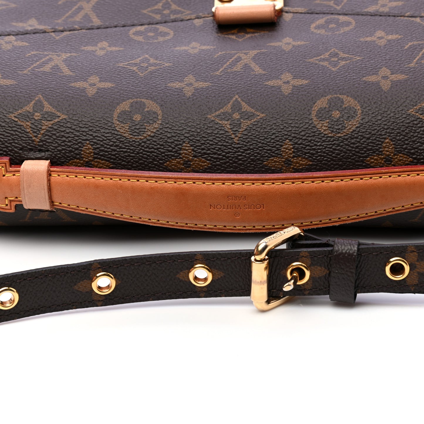 Monogram Pochette Metis